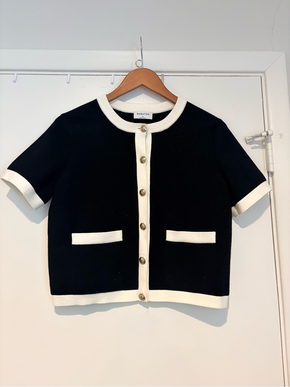 Aritiza Babaton Approach Shortsleeve Cardigan - Wonder Yarn - black and white